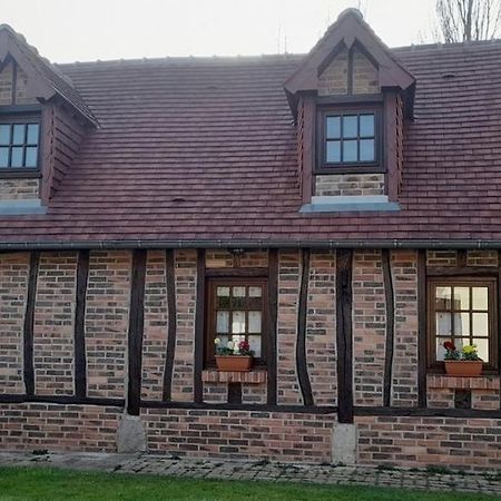 Le Petit Gite De La Varenne Saint-Hellier Eksteriør bilde