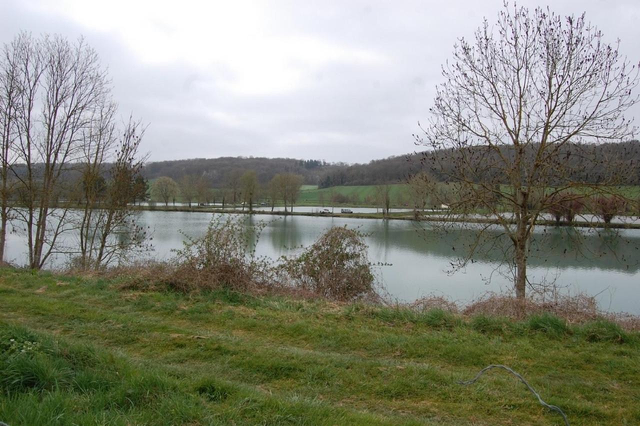 Le Petit Gite De La Varenne Saint-Hellier Eksteriør bilde