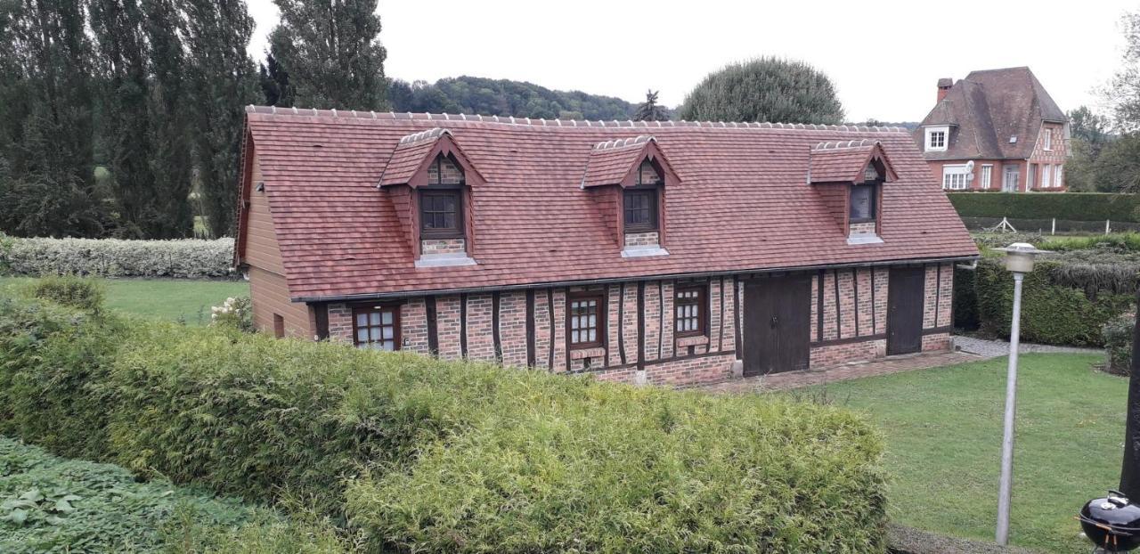 Le Petit Gite De La Varenne Saint-Hellier Eksteriør bilde